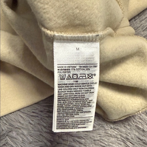 GAP Cream Studio Sweatshirt - Picture 5 of 6